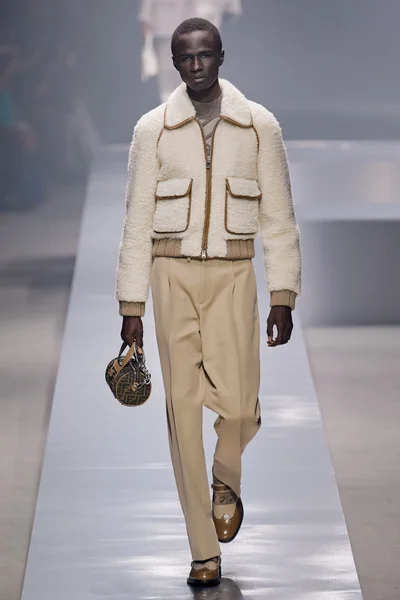Look 31